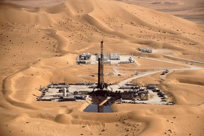 Hoạt động khai thác dầu khí tại Algeria.