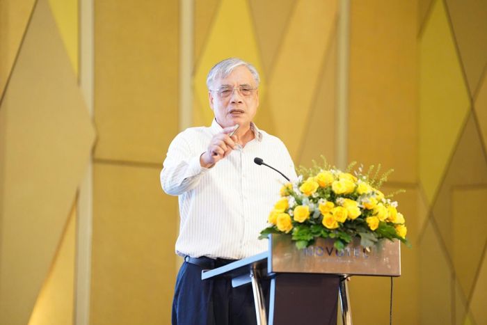 PGS.TS Trần Đình Thiên - nguyên Viện trưởng Viện Kinh tế Việt Nam, cho rằng xây dựng Trung tâm Tài chính quốc tế là cơ hội để Việt Nam bước vào một “cuộc chơi khác thường”.