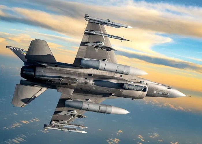 Một chiếc F-16 của Không quân Mỹ trên vùng biển Vịnh Florida phóng thử nghiệm tên lửa Rusty Dagger. Ảnh: Không quân Mỹ/migflug.com