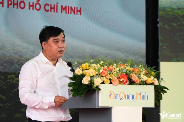 Ông Hồ Văn Hà, Phó Chủ tịch UBND TP Đồng Nai phát biểu tại buổi lễ. Ảnh: Hoàng Anh