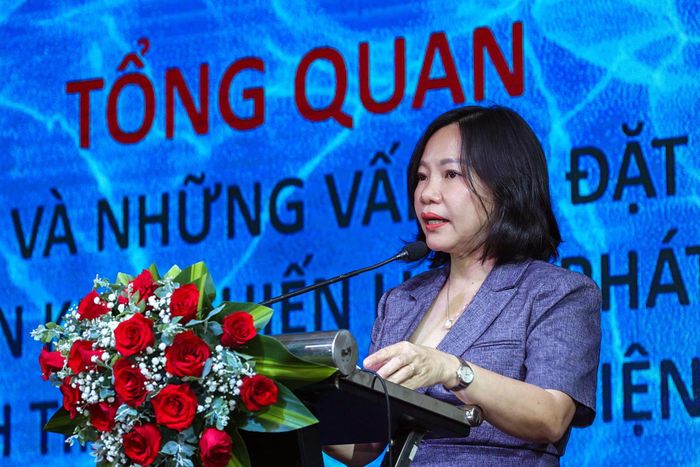 Bà Thái Thị Lệ Hằng, Giám đốc Sở Văn hóa, Thể thao và Du lịch Khánh Hòa phát biểu. Ảnh: Xuân Ngọc
