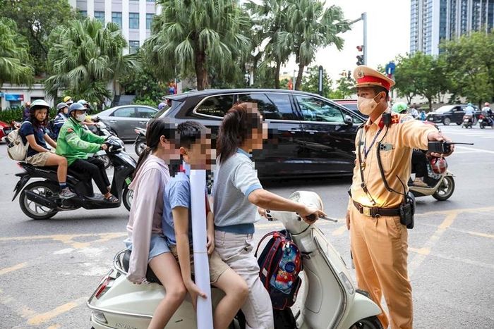  Quy định mới về xử phạt hành chính trong giao thông đường bộ. (ảnh K.T)