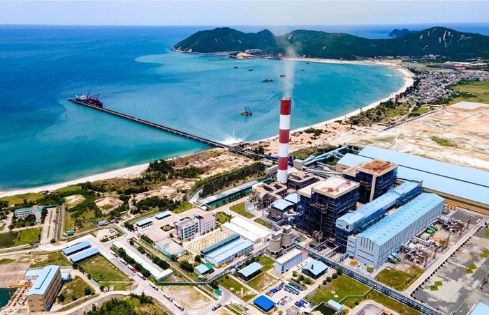  Nhà máy nhiệt điện Vũng Áng 1.