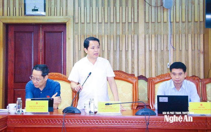 Phó Chủ tịch Ủy ban MTTQ Việt Nam tỉnh Phan Sỹ Cường phát biểu tại cuộc làm việc. Ảnh: Mai Hoa