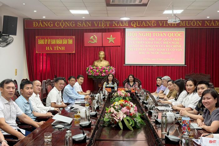 Điểm cầu Đảng ủy Các cơ quan Đảng tỉnh và Đảng ủy UBND tỉnh.