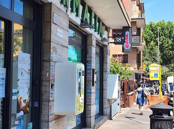 Nhiệt độ trung bình trong ngày tại thủ đô Rome là 38 độ C. (Ảnh: TTXVN) 