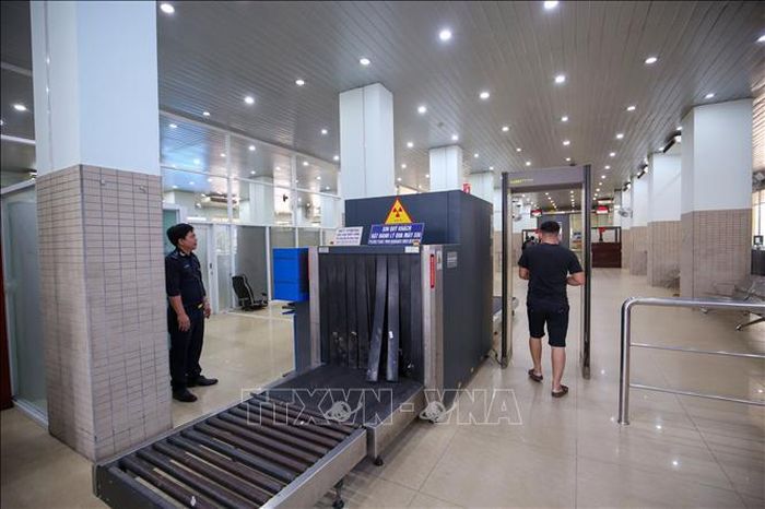 Lực lượng Hải quan Tây Ninh tăng cường kiểm tra, kiểm soát người qua lại khu vực biên giới nhằm kịp thời phát hiện, ngăn chặn các hành vi vi phạm.
