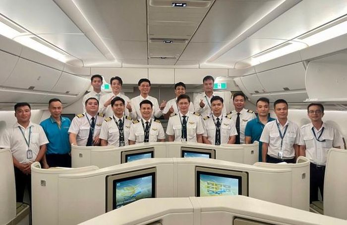 Phi hành đoàn chuyến bay đặc biệt VN68.