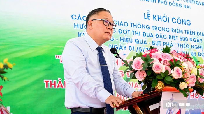 Ông Nguyễn Kim Long, Ủy viên Ban thường vụ Thành ủy, Phó chủ tịch Thường trực UBND Tp.Đồng Nai phát biểu tại buổi lễ.