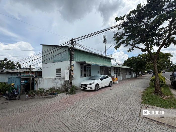 Theo thông tin từ UBND phường Bình Trưng, vào đầu tháng 3/2026, đã tổ chức hội nghị tiếp xúc, trao đổi với người dân để chuẩn bị triển khai quy trình thu hồi đất đối với Khu liên hợp Thể dục thể thao quốc gia Rạch Chiếc. Phường Bình Trưng đang phối hợp với các đơn vị liên quan tiến hành khảo sát, ghi nhận hiện trạng đất đai, làm cơ sở thực hiện các bước tiếp theo theo đúng quy định.