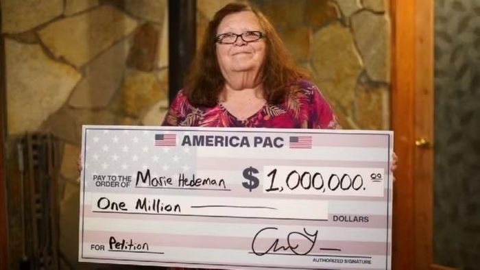 Một phụ nữ độc thân bỗng nhiên trở thành triệu phú. Ảnh: AmericaPAC.