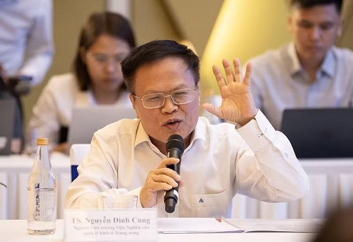 TS Trần Đình Cung, nguyên Viện trưởng Viện Nghiên cứu quản lý Trung ương. Ảnh: XM.