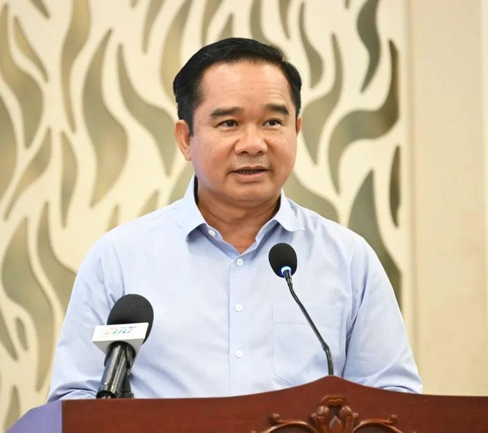 Chủ tịch UBND TPHCM Nguyễn Văn Được trình bày tham luận tại điểm cầu TPHCM. Ảnh: VIỆT DŨNG