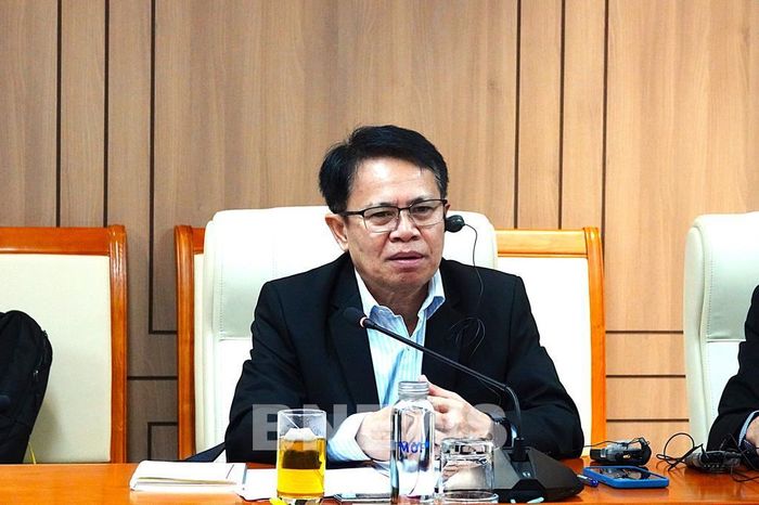 Ông Vông-khăm-heng Vông-tha-chắc, Vụ trưởng Vụ trưởng Vụ Tài chính quốc tế và Hợp tác phát biểu tại buổi làm việc. Ảnh: MOF