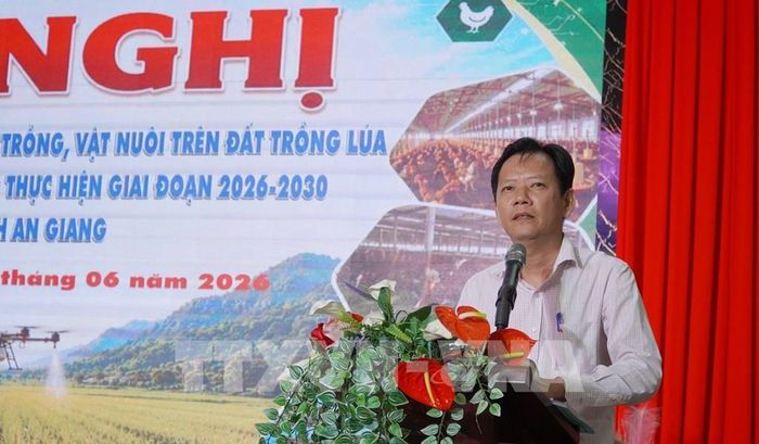 Ông Lê Quốc Cường, Phó giám đốc Sở Khoa học và Công nghệ tỉnh An Giang phát biểu. Ảnh: Văn Sĩ - TTXVN