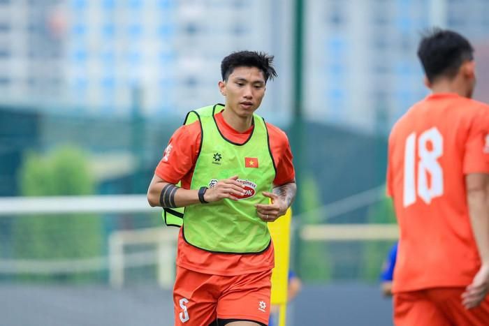 Văn Hậu đang tập trung cùng tuyển Việt Nam. Ảnh: VFF