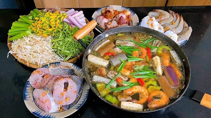 Lẩu mắm - món đặc sản đặc biệt ở miền sông nước.