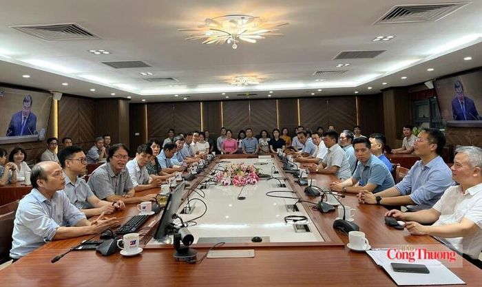 Đảng bộ Viện Năng lượng tham dự hội nghị theo hình thức trực tuyến