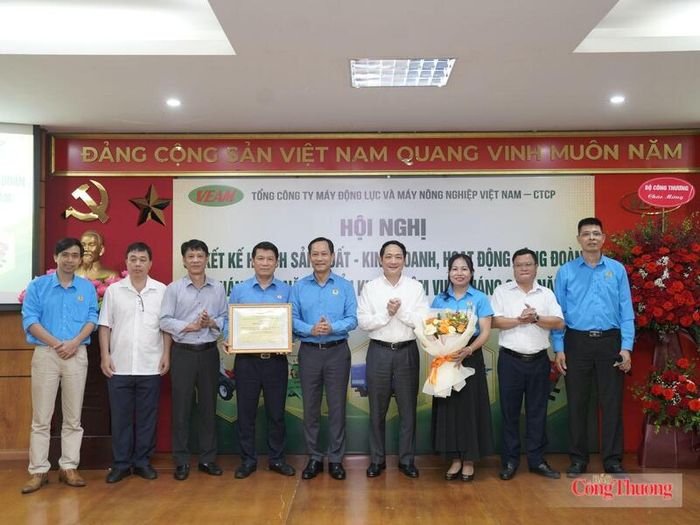 Công đoàn Tổng công ty VEAM đã vinh dự được Tổng Liên đoàn Lao động Việt Nam tặng Bằng khen