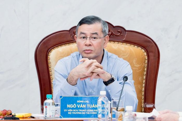 Bộ trưởng Bộ Tài chính Ngô Văn Tuấn tại buổi làm việc. Ảnh: Quochoi.vn
