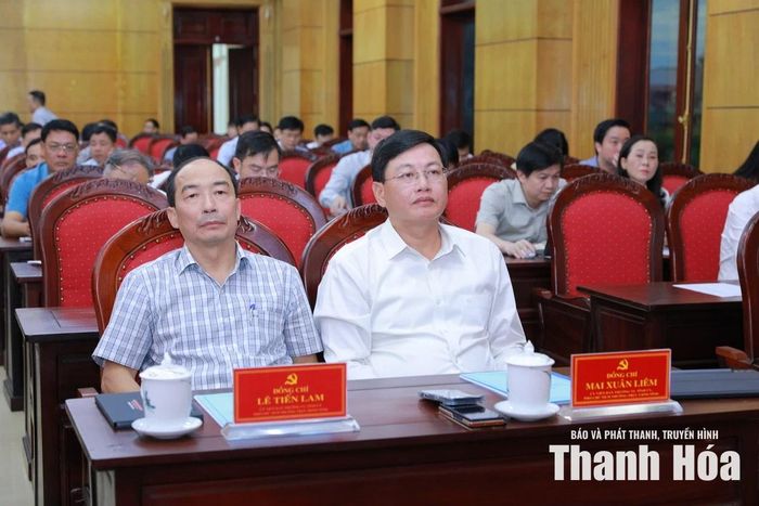 Đại biểu dự hội nghị tại điểm cầu Tỉnh ủy Thanh Hóa.