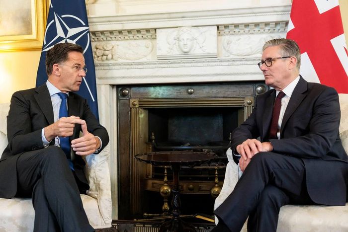 Thủ tướng Anh Keir Starmer và Tổng Thư ký NATO Mark Rutte. Ảnh: NATO.