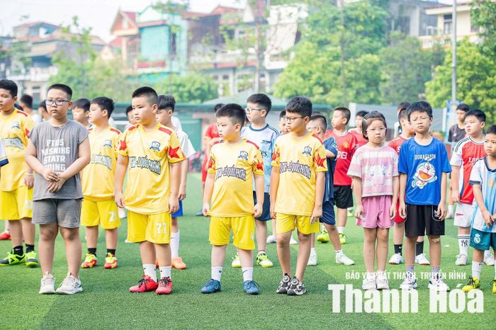 Quốc Phương và các cộng sự sẽ tuyển chọn lực lượng từ hệ thống bóng đá cộng đồng của mình.