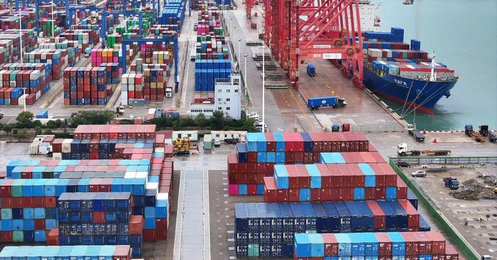 Thâm hụt thương mại của EU với Trung Quốc lên tới khoảng 360 tỷ euro mỗi năm. Ảnh: Reuters.