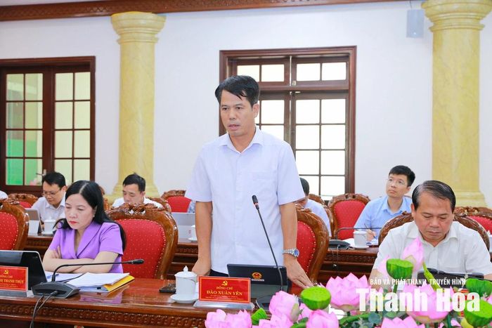 Trưởng Ban Tuyên giáo và Dân vận Tỉnh ủy Đào Xuân Yên phát biểu tại hội nghị.