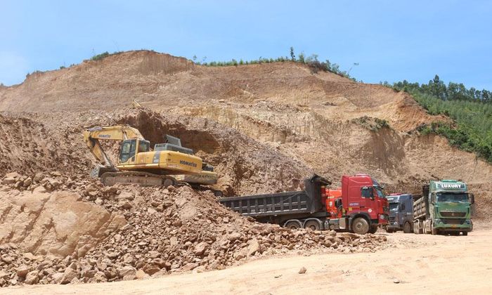  Điểm khai thác đất của Công ty cổ phần Đầu tư xây dựng 68 Trường Sinh - Một trong những đơn vị chấp hành nghiêm việc khai báo thuế tài nguyên với Nhà nước. 