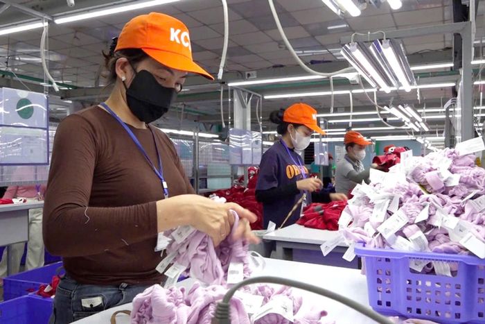 Sự đồng hành giữa công đoàn, doanh nghiệp và người lao động góp phần xây dựng quan hệ lao động hài hòa, ổn định. Ảnh: HOÀNG ĐẠO