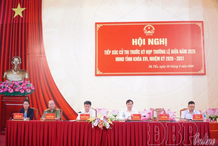 Tổ đại biểu số 5, HĐND tỉnh tiếp xúc cử tri.