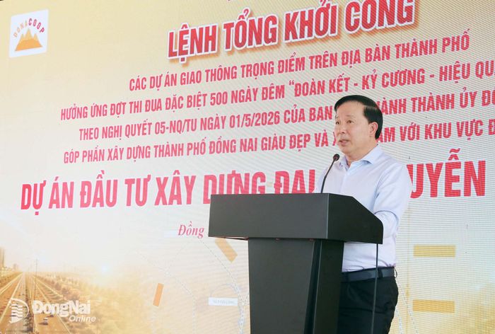 Phó Bí thư Thành ủy, Chủ tịch UBND thành phố Đồng Nai Nguyễn Văn Út phát biểu tại lễ khởi công dự án. Ảnh: Lam Phương