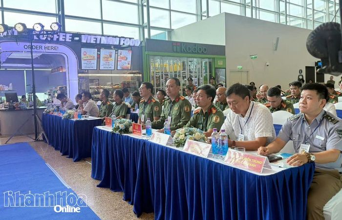 Các đại biểu tham dự diễn tập.