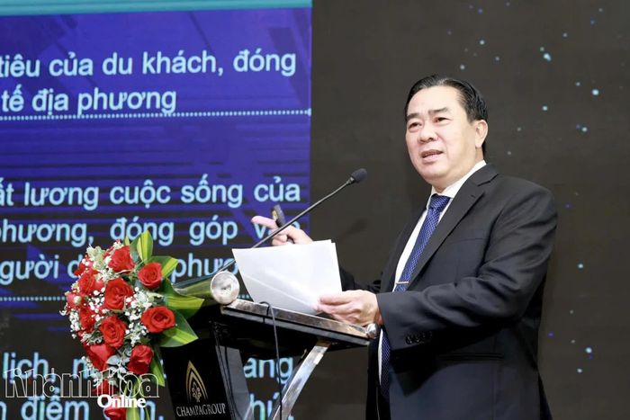 PGS.TS Nguyễn Quyết Thắng phát biểu tại hội thảo.