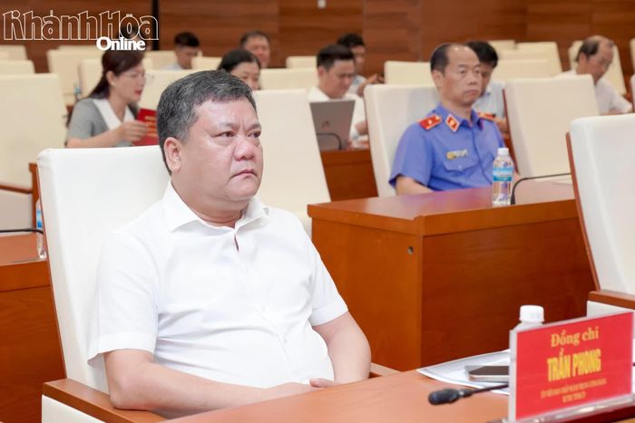 Bí thư Tỉnh ủy Trần Phong tham dự hội nghị tại điểm cầu Tỉnh ủy Khánh Hòa.