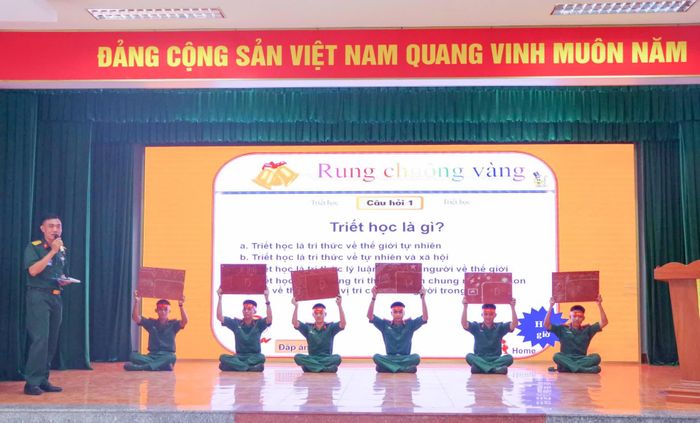 Phần thi kỹ năng cán bộ đoàn.