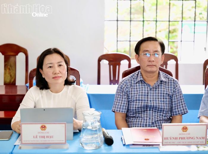 Lãnh đạo xã Mỹ Sơn tham dự buổi lễ.