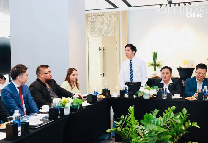 Lãnh đạo Sở Văn hóa, Thể thao và Du lịch phát biểu tại buổi làm việc.