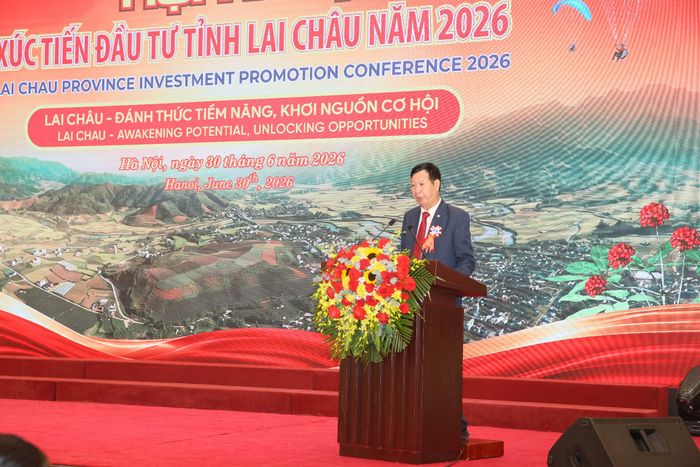 Ông Lê Khắc Hiệp - Phó Chủ tịch Tập đoàn Vingroup phát biểu tham luận.