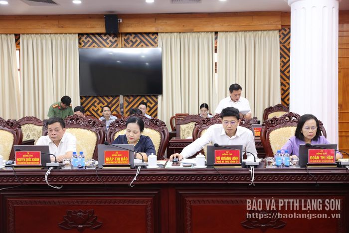 Các đại biểu dự hội nghị