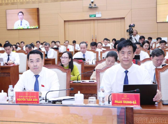 Thường trực UBND tỉnh tiếp thu các ý kiến của đại biểu nêu tại phiên chất vấn.