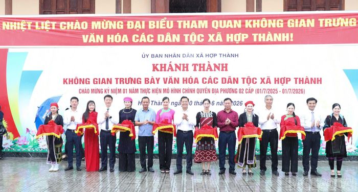 Khánh thành không gian trưng bày văn hóa các dân tộc.
