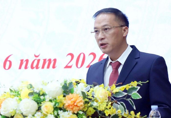 Tân Phó Chánh Văn phòng Đoàn ĐBQH và HĐND tỉnh Nguyễn Xuân Trí phát biểu nhận nhiệm vụ.