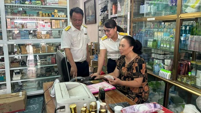 Đội ngũ cán bộ thuế luôn đồng hành với người kinh doanh.