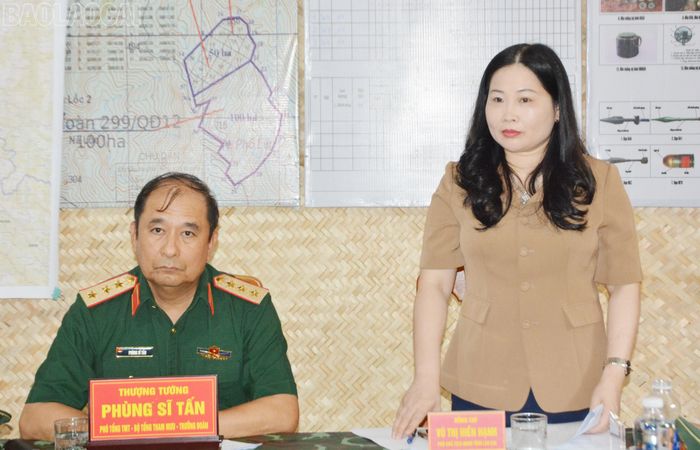 Đồng chí Vũ Thị Hiền Hạnh - Phó Chủ tịch UBND tỉnh Lào Cai phát biểu tại buổi làm việc.