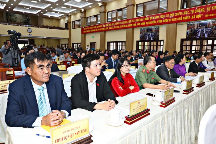 Các đại biểu tham dự Kỳ họp thứ tư, HĐND tỉnh Lâm Đồng khóa XI, nhiệm kỳ 2026-2031