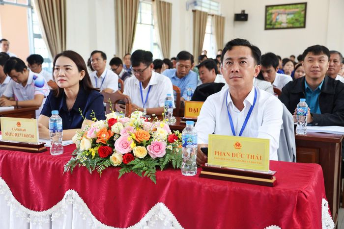 Đại diện Sở Giáo dục và Đào tạo các địa phương tham dự