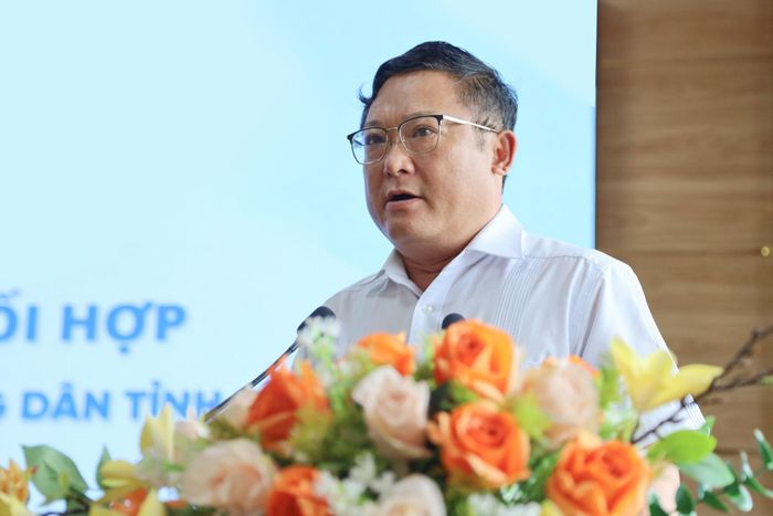 Ông Đặng Hồng Tuấn, Giám đốc BHXH tỉnh Lâm Đồng phát biểu tại hội nghị