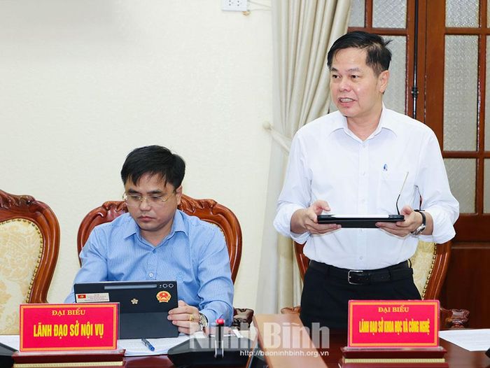 Đồng chí Vũ Trọng Quế, Tỉnh ủy viên, Giám đốc Sở Khoa học và Công nghệ phát biểu tại hội nghị.